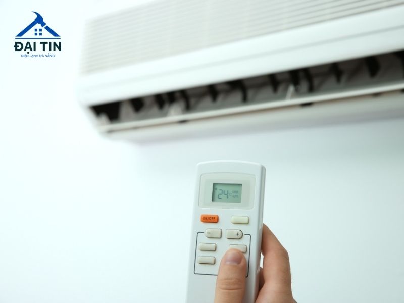 Nhấn nút "MODE" (có thể có chữ "MODE" hoặc biểu tượng các chế độ)