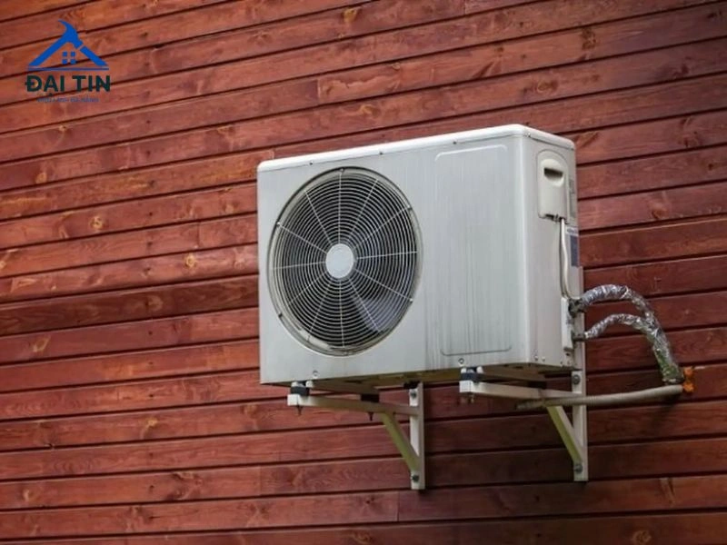 Sau một thời gian dài sử dụng, các bộ phận bên trong cục nóng sẽ xuống cấp